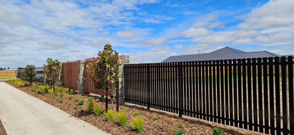 Picket Fencing