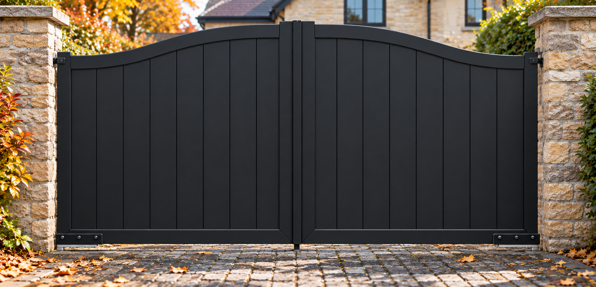 Liberty Design Swing Aluminium Gate Orsen in Jet Black RAL 9005