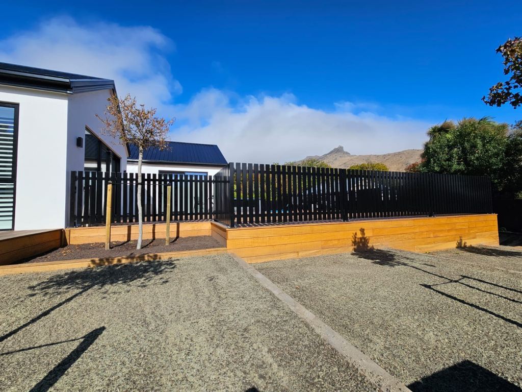 Orsen Picket Fencing 1000 Series